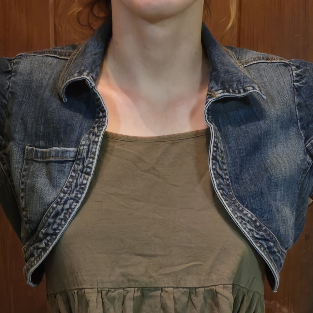 Cute jean half vest